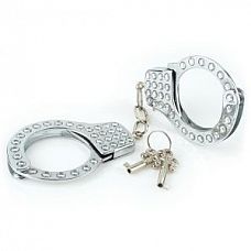 <strong>Металлические наручники Fancy Cuffs</strong> <br />
Fancy Cuffs - металлические серебристые наручники с кристаллами.<div class="charTableblock"><div><span>Материал</span>: металл</div><div><span>Цвет</span>: другой</div><div><span>Производитель</span>: PipeDream, США</div></div> Металлические наручники Fancy Cuffs
Fancy Cuffs - металлические серебристые наручники с кристаллами.