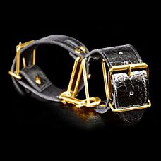 <strong>Черные с золотом наручники Cuffs</strong> <br />
Эти роскошные наручники из коллекции Fetish Fantasy Gold идеально подходят для фиксации запястий или лодыжек.<div class="charTableblock"><div><span>Материал</span>: кожзам</div><div><span>Цвет</span>: черный</div><div><span>Производитель</span>: PipeDream, США</div></div> Черные с золотом наручники Cuffs
Эти роскошные наручники из коллекции Fetish Fantasy Gold идеально подходят для фиксации запястий или лодыжек.
