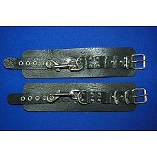 <strong>Не подшитые чёрные кожаные наручники</strong> <br />
Наручники не подшитые, с фиксирующими карабинами.<div class="charTableblock"> </div> Не подшитые чёрные кожаные наручники
Наручники не подшитые, с фиксирующими карабинами.