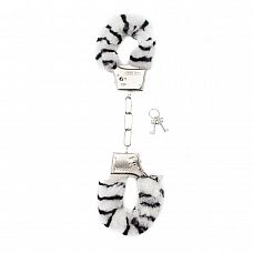 <strong>Меховые наручники с принтом зебра </strong> <br />
Поиграйте с Вашим возлюбленным и наденьте на него эти замечательные и непристойные наручники Кандалы пушистый.<div class="charTableblock"><div><span>Производитель</span>: Shots Media BV, Нидерланды</div></div> Меховые наручники с принтом зебра
Поиграйте с Вашим возлюбленным и наденьте на него эти замечательные и непристойные наручники Кандалы пушистый.